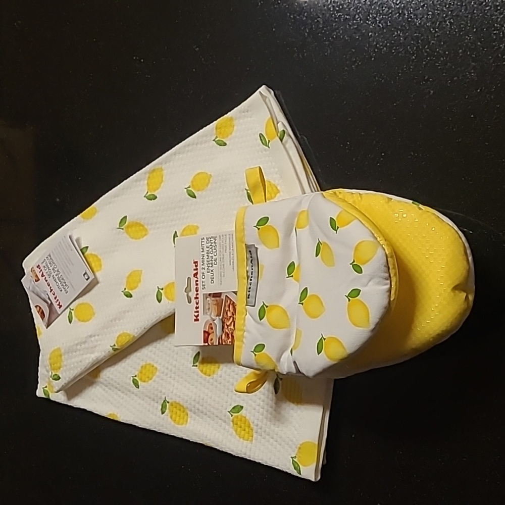 KitchenAid Towels & Mini Mitts Set